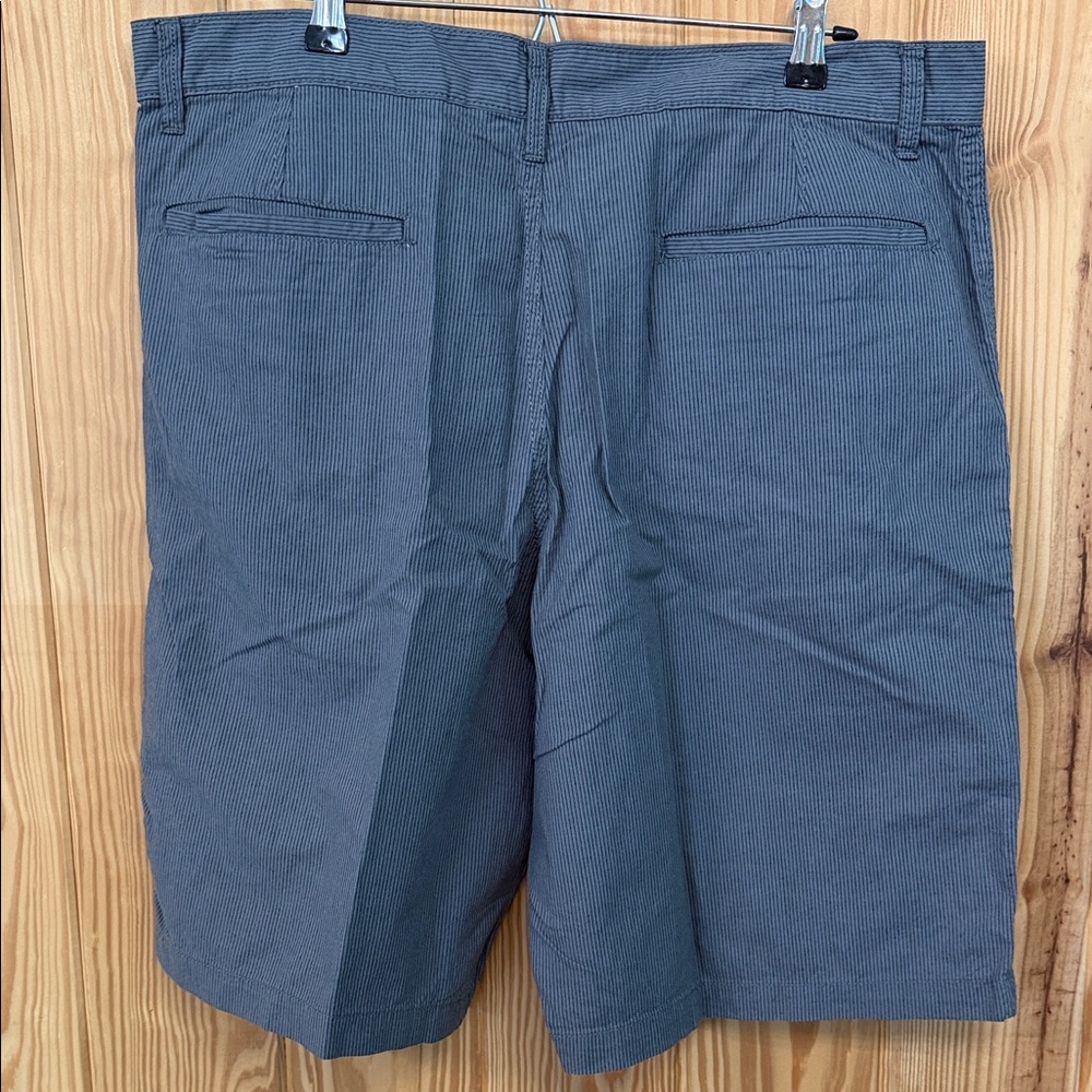 Faded Glory Gray Flat Front Shorts Casual Lightweight Design - Picture 3 of 4